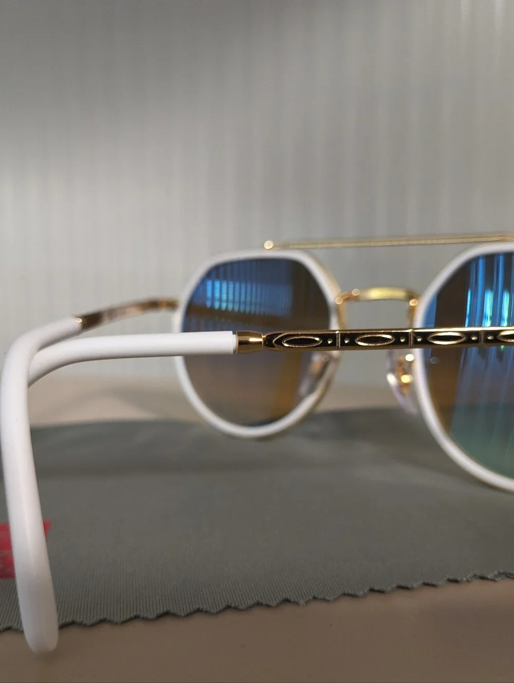 Ray-Ban RB3765 Sunglasses - Polished Arista Gold / Blue Mirror - Like New